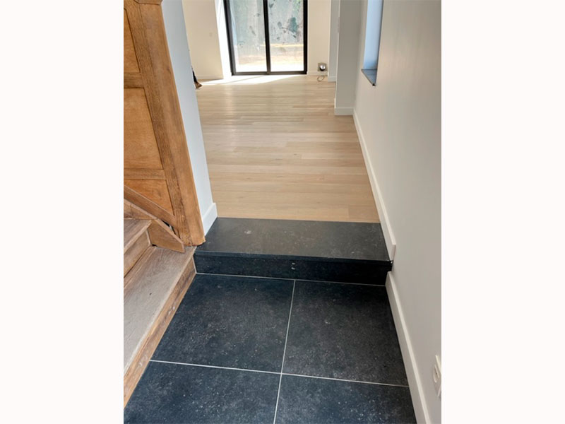 00212_Realisation_carrelage_interieur_cuisine_salon_terrasse_Carrelages_tournai_Waleckx